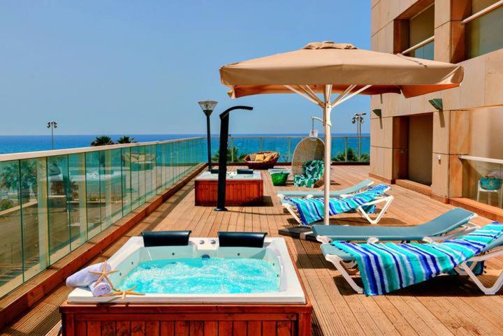 Amazing Suite On The Sea-סוויטה מדהימה על הים Бат-Ям Экстерьер фото